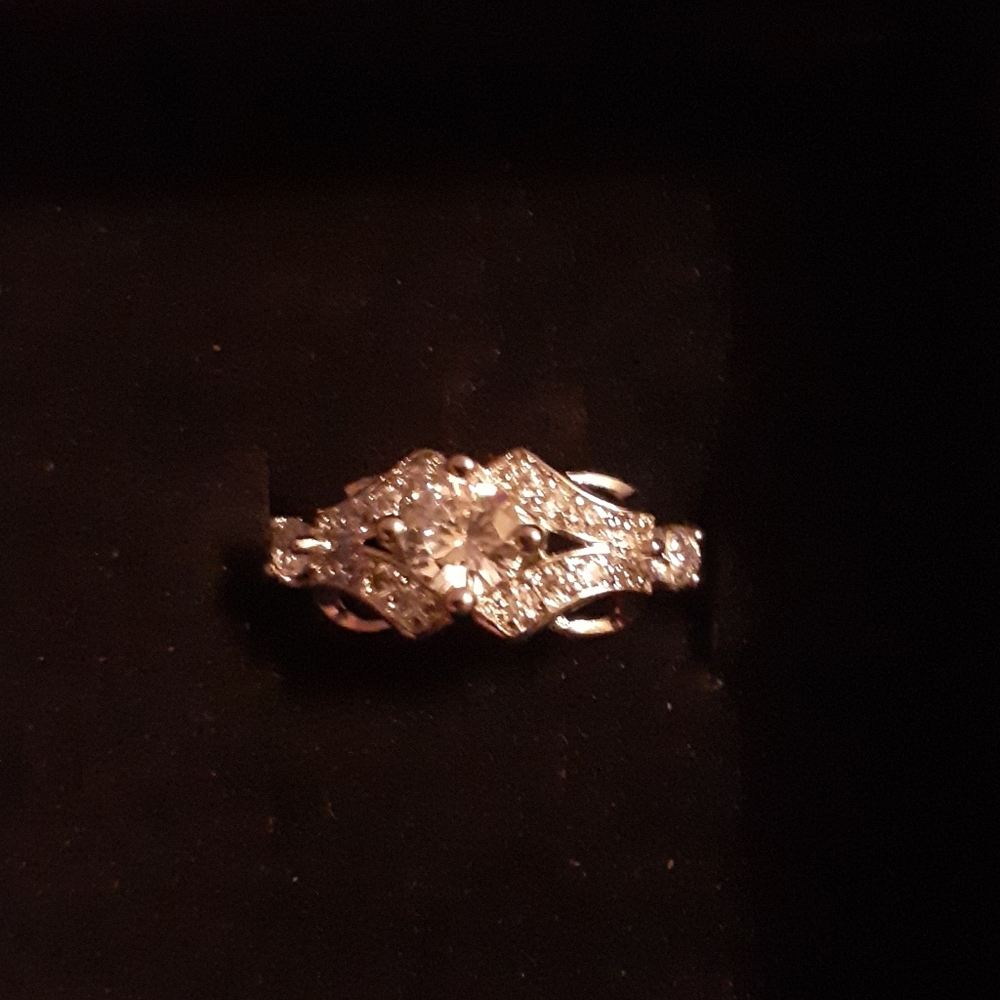 NWOT 925 STERLING SILVER